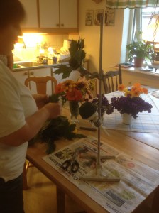 Börjar binda bukett